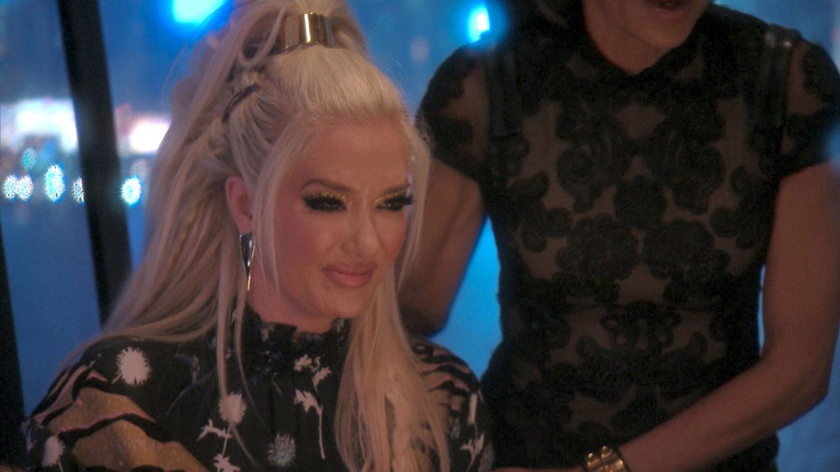 11. Erika Girardi (Seasons 6-10 Wife) Known for her cold exterior, army of gays and “no.1 disco hits”, c*nty queen began as a fan-fave but pantygate soon changed that! She’s feuded with Teddi, Dorit and even poor Eileen - but sis has a heart of gold. NOW PAT THE PUSS!  #RHOBH