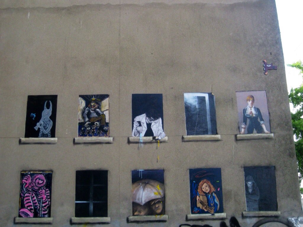 vudansmarue's tweet image. Regarder par la fenêtre #paris20 #codexurbanus #philippeherard #ender #ore