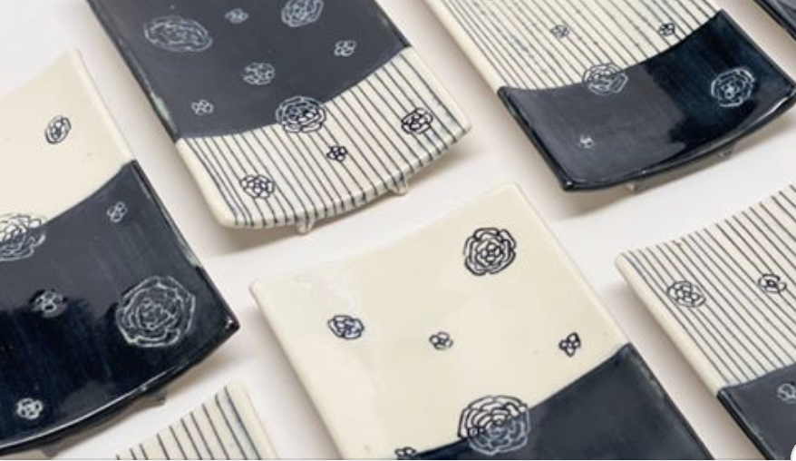 Upgrade your aesthetic and give yourself a reason to smile while you’re scrubbing down! These beautiful #soap dishes are handcrafted by Eg5 Ceramics. Shop Sugarloaf artists online here! sugarloafcrafts.com/shop-artists-o… #supportthemakers