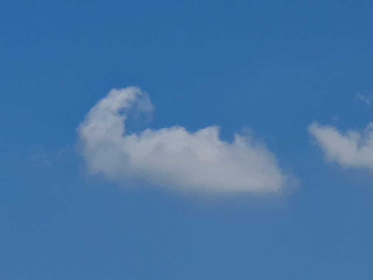 GBBuildingHerts's tweet photo. Even the clouds are saying stay strong πͺπͺπͺπͺπͺπͺ #smallthings #missingwork #hemelhempsteadbuilder #hertsbuilder #letstalkaboutheweather https://t.co/gKtP3VBgNU