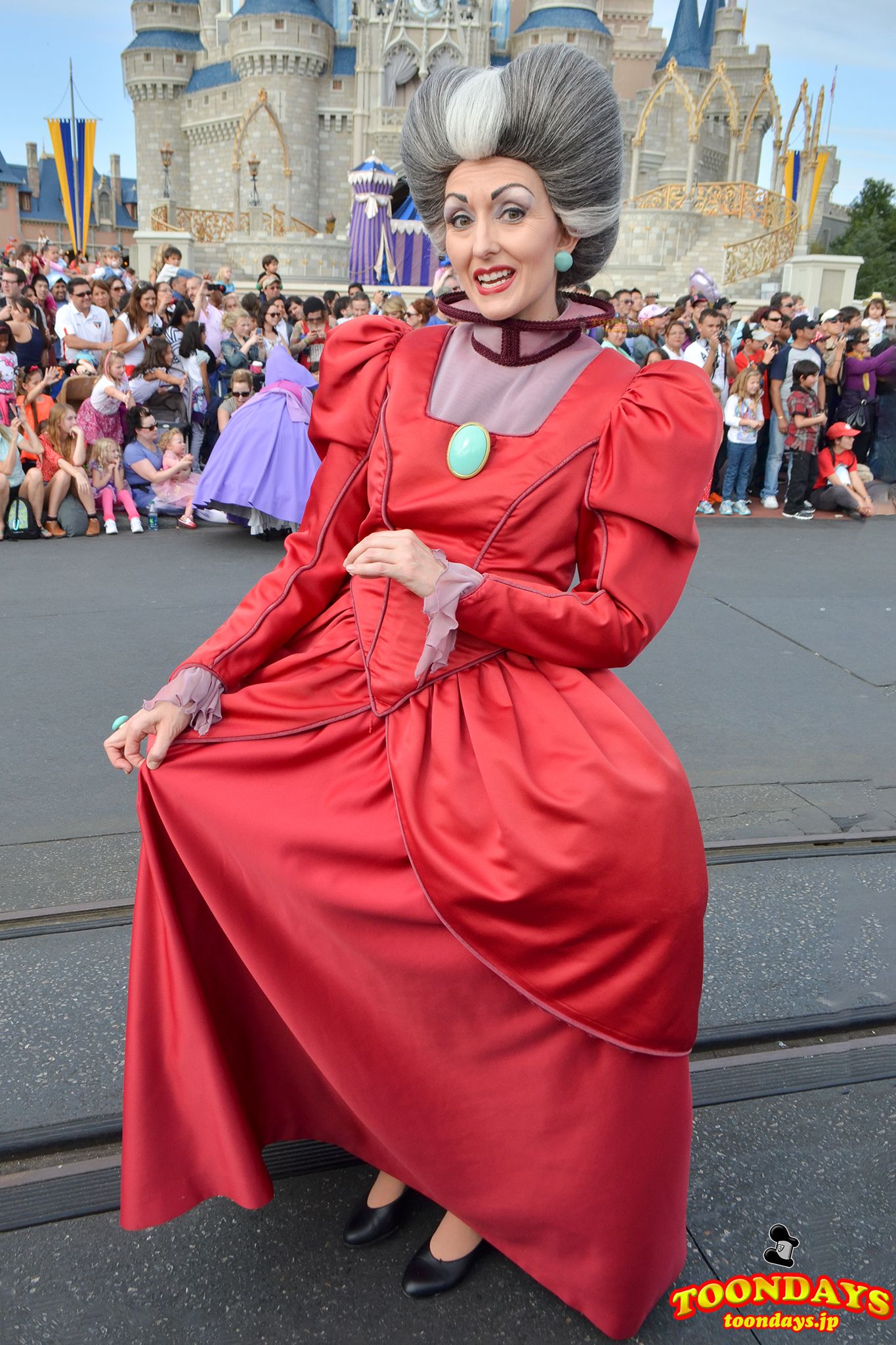 Toondaysjp ディズニーブログ ディズニーヴィランズのトレメイン夫人 ドリゼラ アナスタシア T Co X8vdgzq8nz シンデレラ の継母と義姉として シンデレラを傷つけていました しかし シンデレラ2 を見るとアナスタシアの見方が