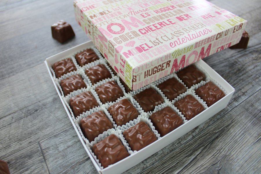 It's the last day to grab your Mother's Day goodies! We're open until 2 pm for curbside pickups so place your order online and leave us a note as to what time you will be picking up. Don't worry about the date selection, we will be processing online orders all day.
#momdeservesit