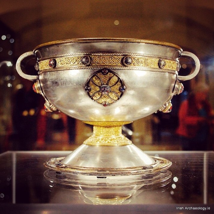 irarchaeology's tweet photo. The beautiful Ardagh chalice from Co Limerick. 8th century in date, it was discovered by boys digging for potatoes https://t.co/2RUssXgHho