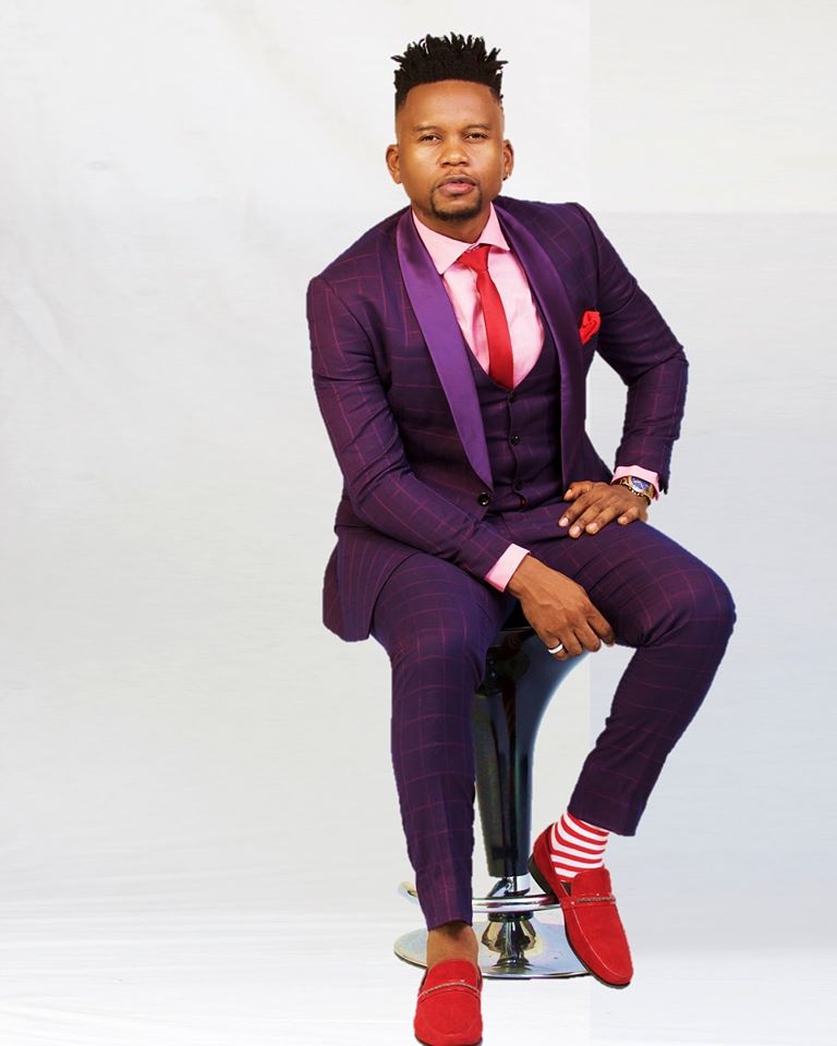 EnowDigital's tweet photo. Join us in wishing Happy Birthday to #MrArrogant @WaxDey π π πΆ
--------------------------------------------------
Visit: https://t.co/1R42rhU5JS
#eNowDigital #Buy #Sell #MusicEPs #MusicAlbums #EventTickets #eBooks #eMagazines #AudioBooks #PayWithMTNMoMo #ExpressUnionMobile https://t.co/i8Z8c8nhkp