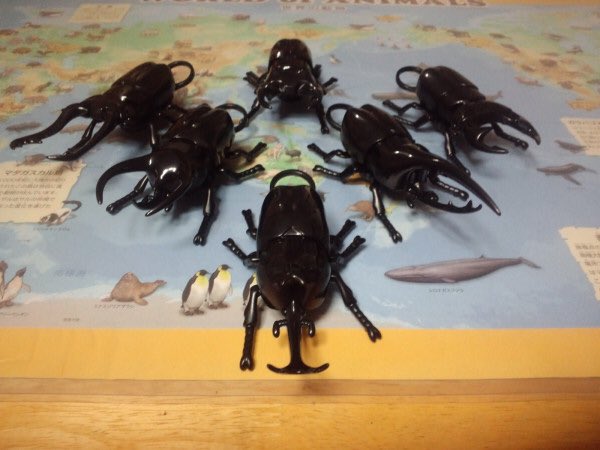 さんざ Ar Twitter ムシキングアタックフィギュア ゴホンヅノだろうがヘルクレスだろうが黒1色で一切塗装がなかったからキャンペーンのリッキーブルーは革命だった