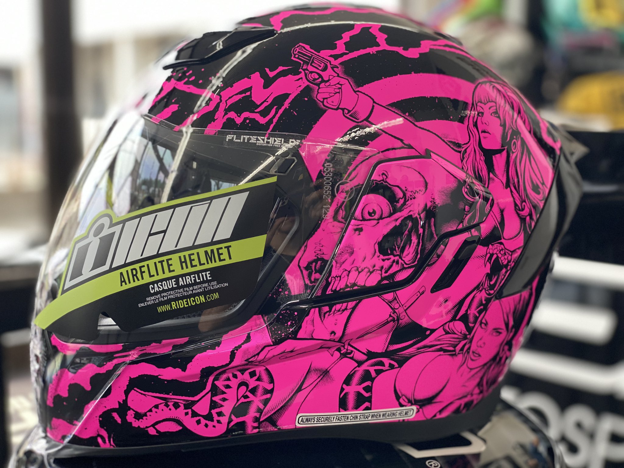 Icon Airflite Pleasuredome フルフェイス XL. ICON Airflite Pleasuredome 4 Helmet | XtremeHelmets.com