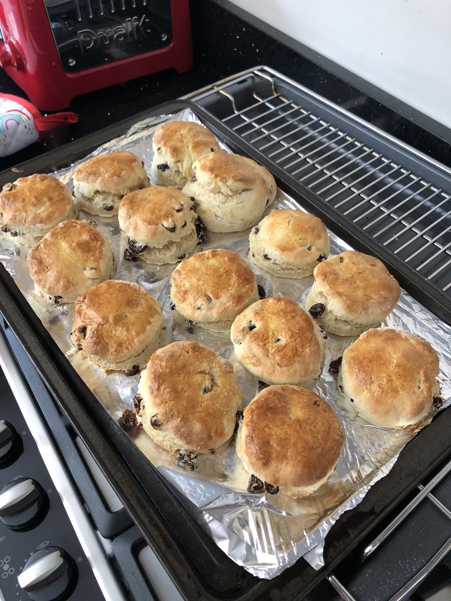 LouiseN_ER's tweet photo. @Y5HiStPrimary @HighStPrimary We hope you all had fun celebrating the 75th anniversary of VE Day? 
We decorated the house with red white &amp; blue decorations, baked scones &amp; had a lovely afternoon tea in the garden. Then ended the day with a bbq &amp; a lovely family walk. https://t.co/E3O0X4Nz7Q