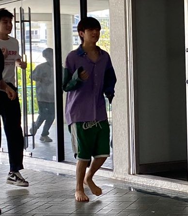 PrayTikky's tweet photo. ขอโดเนทเงินซื้อรองเท้าผ้าใบให้พี่แปลนค่ะ

#lbc2workshopday2 https://t.co/Zfe6o5vAKx