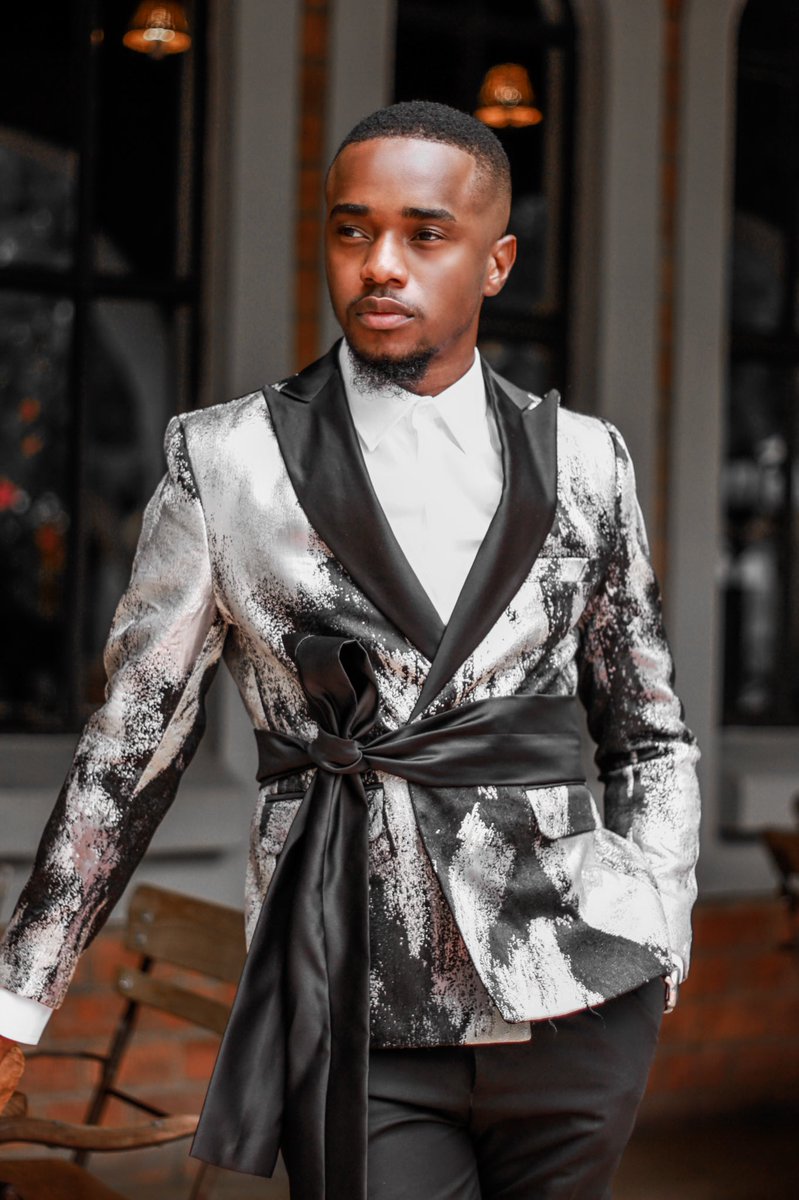 petermwansapml's tweet photo. Setting trends from Zambia 🇿🇲 to Namibia. This influencer and lifestyle personality from Namibia knows how to rock a custom @houseofpml suit. For bookings WhatsApp +260954345608 #ZedTwitter #houseofpml #HouseOfPeterMyLife #custommadedress #custommade #premiumbrand #petermylife https://t.co/35uAVRjGUo
