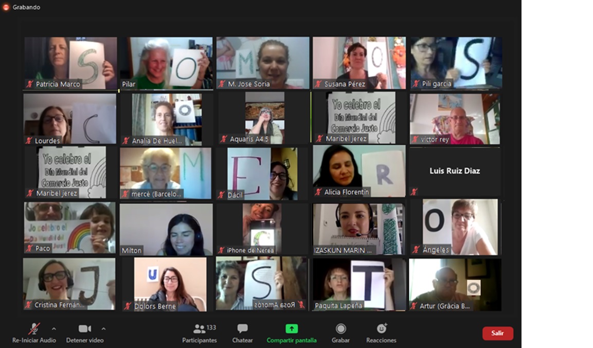 El jueves pasado nos reunimos más de 130 personas vinculadas a Comercio justo Oxfam Intermón para gritar que SOMOS COMERCIO JUSTO y comenzar a celebrar el #DíaMundialDelComercioJusto, junto #CAESPiura y <a href="/CManduvira/">CooperativaManduvira</a> #PlanetaComercioJusto #PlanetFairtrade
#SomosComercioJusto