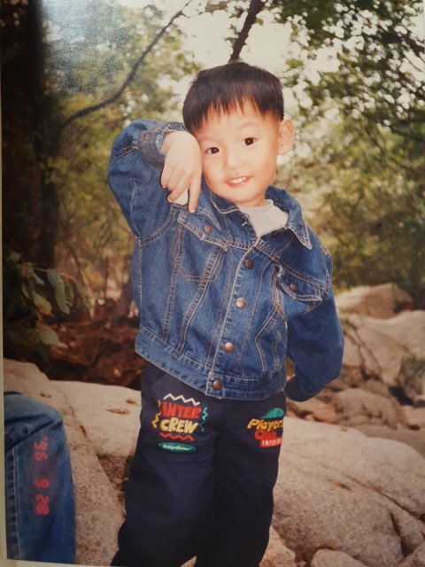 CUTE_INSEONG's tweet photo. 🌰 저도 6시에 셒전드 나오는줄;;

짧은 댓파해줘서 고맙고 사진 올려줘서 너무너무 고마워 커버곡 또 찍어줘서 기대만발 ...🥰

#SF9 #INSEONG #인성 https://t.co/p18O015oH0