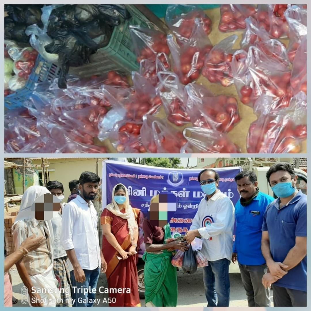 RmmYouthGuild's tweet photo. ஈரோடு மாவட்ட ரஜினி மக்கள் மன்றத்தின் சார்பில் நேற்று சத்தியமங்கலம் ஒன்றியத்தில் 80 ஏழை எளிய குடும்பங்களுக்கு காய்கறிகள் மற்றும் உணவுப் பொருட்கள் வழங்கப்பட்டது.
#RMMYouthGuild 

#RMMforthepeople

 #SocialActivitiesbyRMM

#அறம்_செய்யும்_RMM https://t.co/LeSha2qmMO