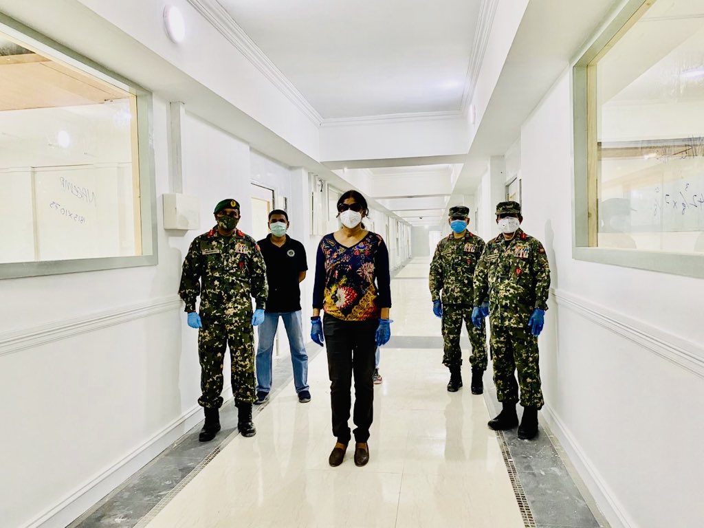 MariyaDidi's tweet photo. Just visited the site of #COVID treatment Hospital at Hulhumale’. The spirit of #ourTroops are amazing! Some fellow soldiers have tested positive but they bravely march on working 24/7 to finish the hospital before the surge. Proud of u #braveSoldiers &amp; families for the sacrifice https://t.co/Kgebx2p9in