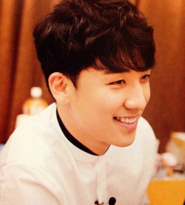 aigmamaeva's tweet photo. The heart may forget the words spoken, but it will never forget the feelings it experienced. You have shown us that diligence, honesty and sincerity can mean much more than words ❤️🧡💛💚💙💜
#GoodLuckToSeungri https://t.co/yH19hyBK2O