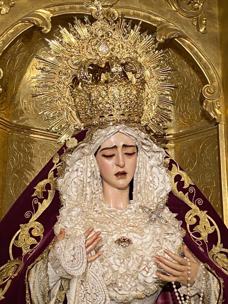 Hdad_SanBenito's tweet photo. Nuestra Señora de la Encarnación Coronada https://t.co/zZdZxw7i4k
