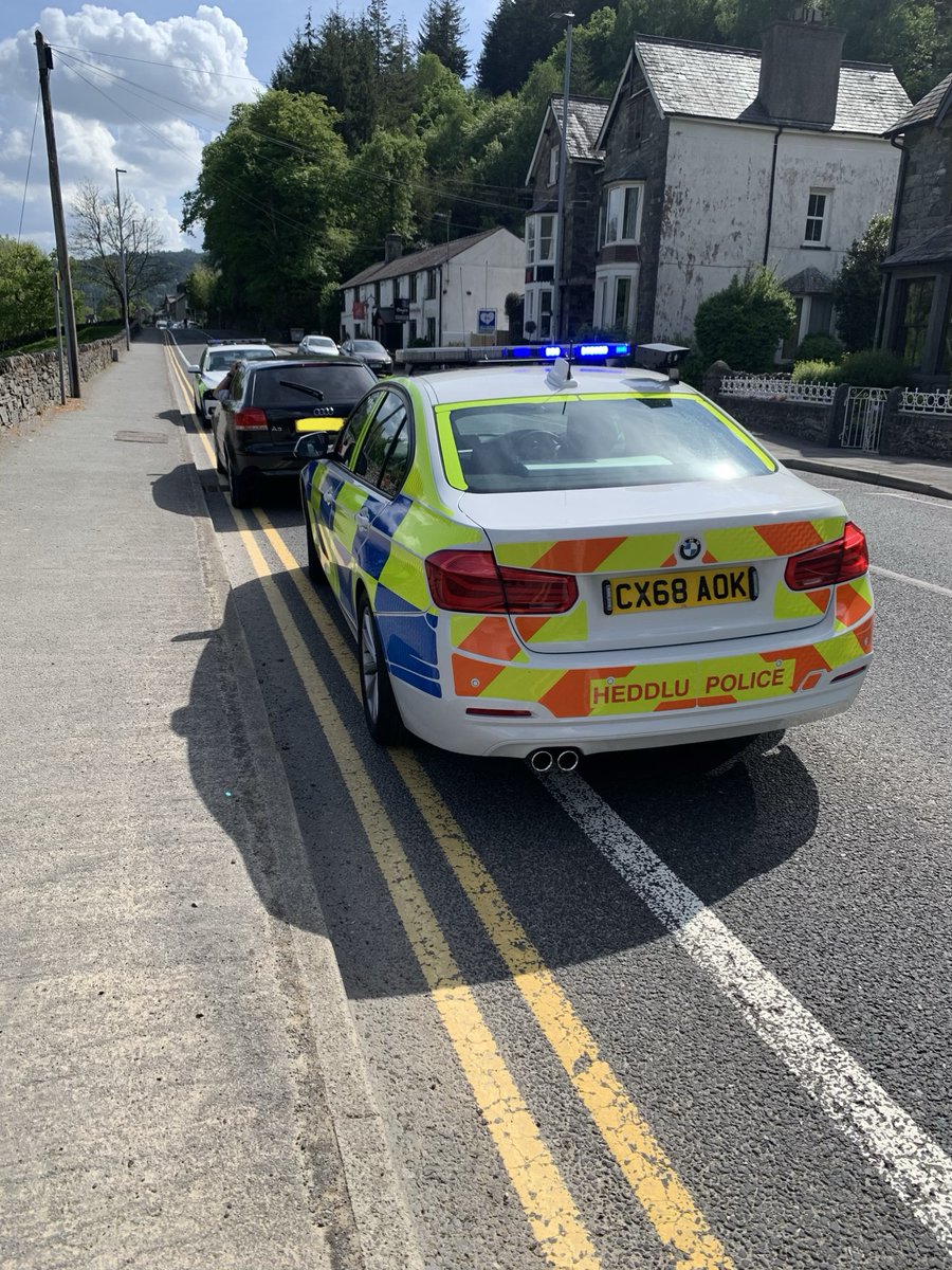 NWPRPU's tweet photo. Vehicle stopped in the Betws-Y-Coed area. 3 persons from the #London area onboard have all been reported for Breach of #COVID regulations. #RT12 #RT16 https://t.co/ekqc292rfg