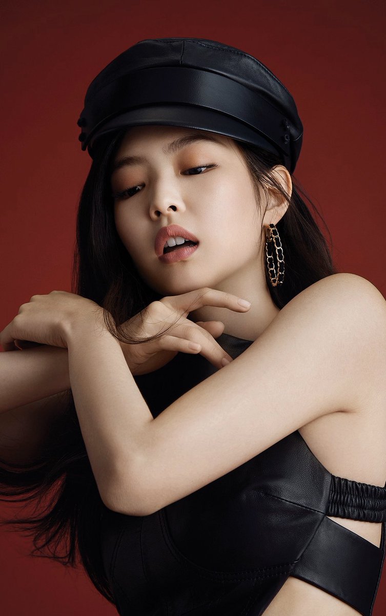 Introducing: Kim Jennie» Idol from ACES Entertainment » In a duo with Park Chaeyoung Kim Chungha » Heiress of Byulharang Enterprises