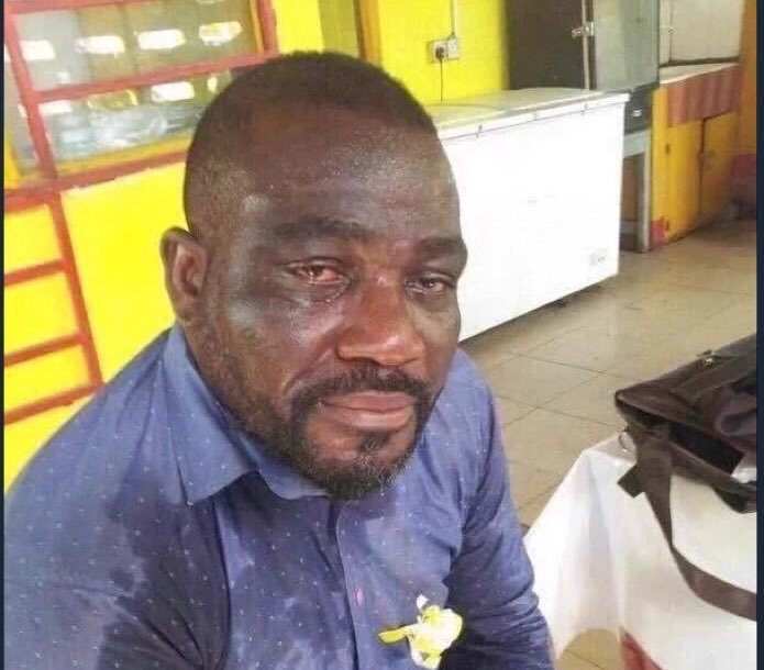 yctfinest's tweet photo. After all the buying of text books 
Past question 
Night classes 
Group reading

And the lecturer still gave me CO 
Me:- Sir am I a joke to you ? https://t.co/RXLmd81iae