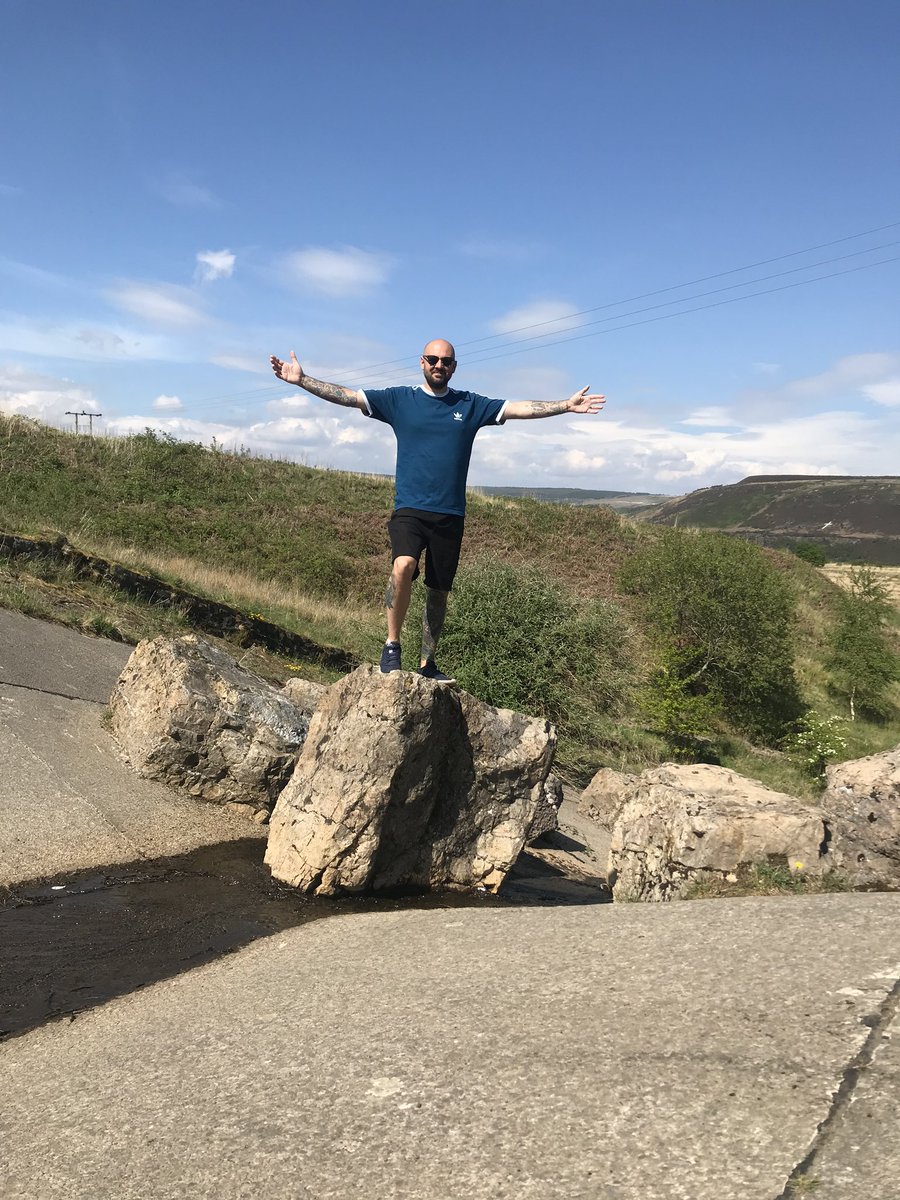 sean_ajax's tweet photo. A much needed stunning mountain walk yesterday, social distancing pitty can’t be said for most the numpties yesterday we seen and I’ve seen on Facebook, don’t be shocked we get a 2nd wave of this virus, you just couldn’t help yourselves #HourOut #FamilyTime #SocialDistancing https://t.co/y2yP8czE8o
