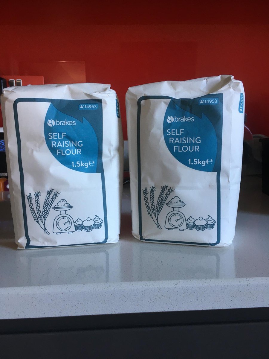 Brakes_Food's tweet photo. Really interesting flour report on #KitchenCabinet on @BBCRadio4
We have flour in stock at our #FoodShop which is open to the public 
Nationwide Call &amp; Collect
https://t.co/z2Dy9i1Yxl
Home delivery: 
Check your post-codes
https://t.co/QNH5FjtyKK
We have delivery slots!
#BBCTKC https://t.co/664UhPHvd3