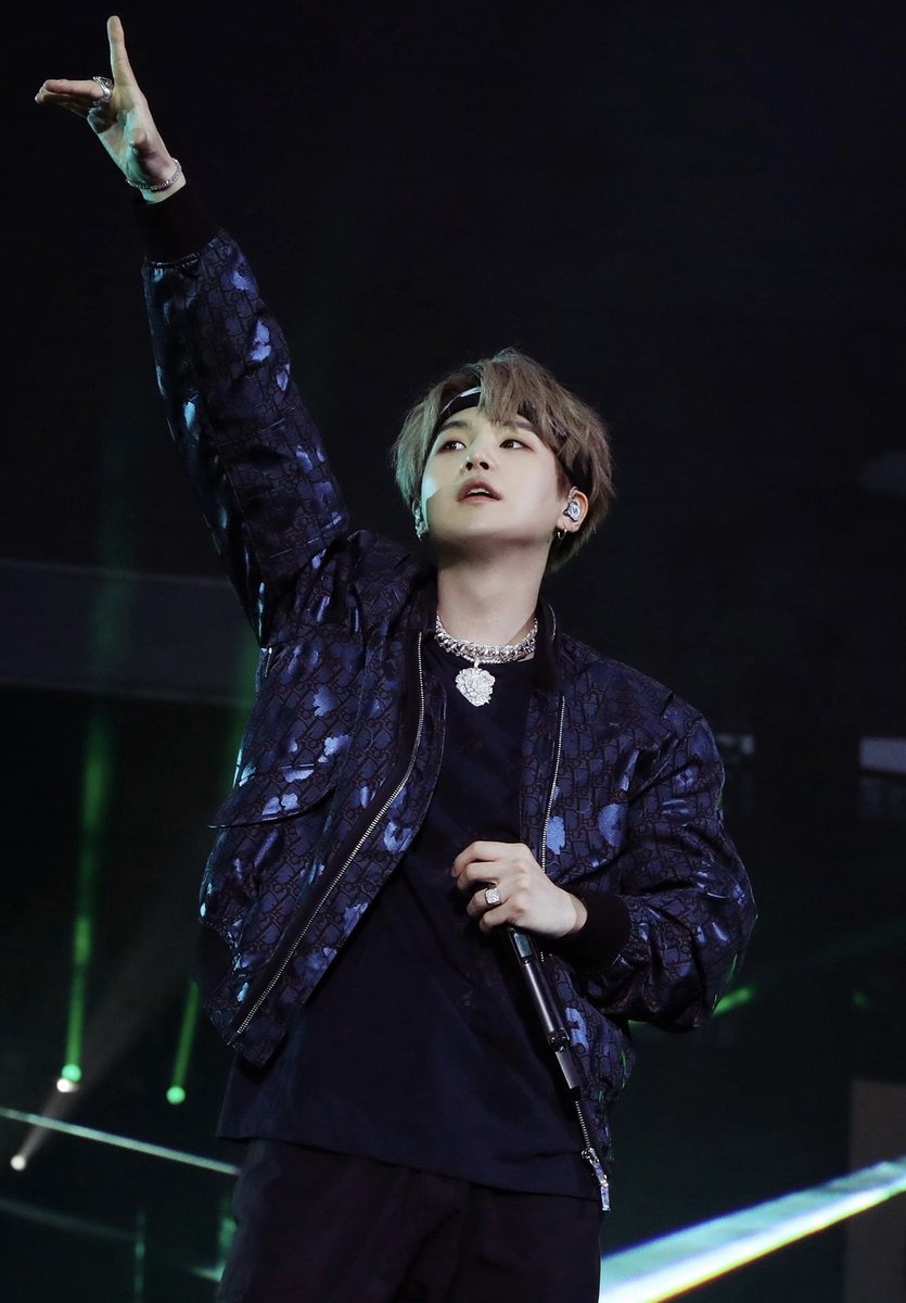 Introducing: Min Yoongi and Jung Hoseok» Soloists at JinHit Entertainment» Producers» Namjoon’s childhood friendsLalisa Manoban» The very first trainee of JinHit Entertainment » Soloist
