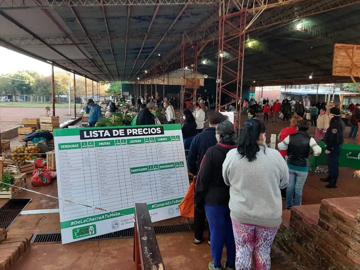 MinAgriFam's tweet photo. Los #agricultoresfamiliares son imprescindibles en la pandemia #COVID-19 porque siguen trabajando para alimentar a miles de misioneros.
👉🏼Hoy🤗 es #SábadoDeFerias en toda la Provincia
#SaberLocal #Saborlocal https://t.co/t6BGoBCM5U