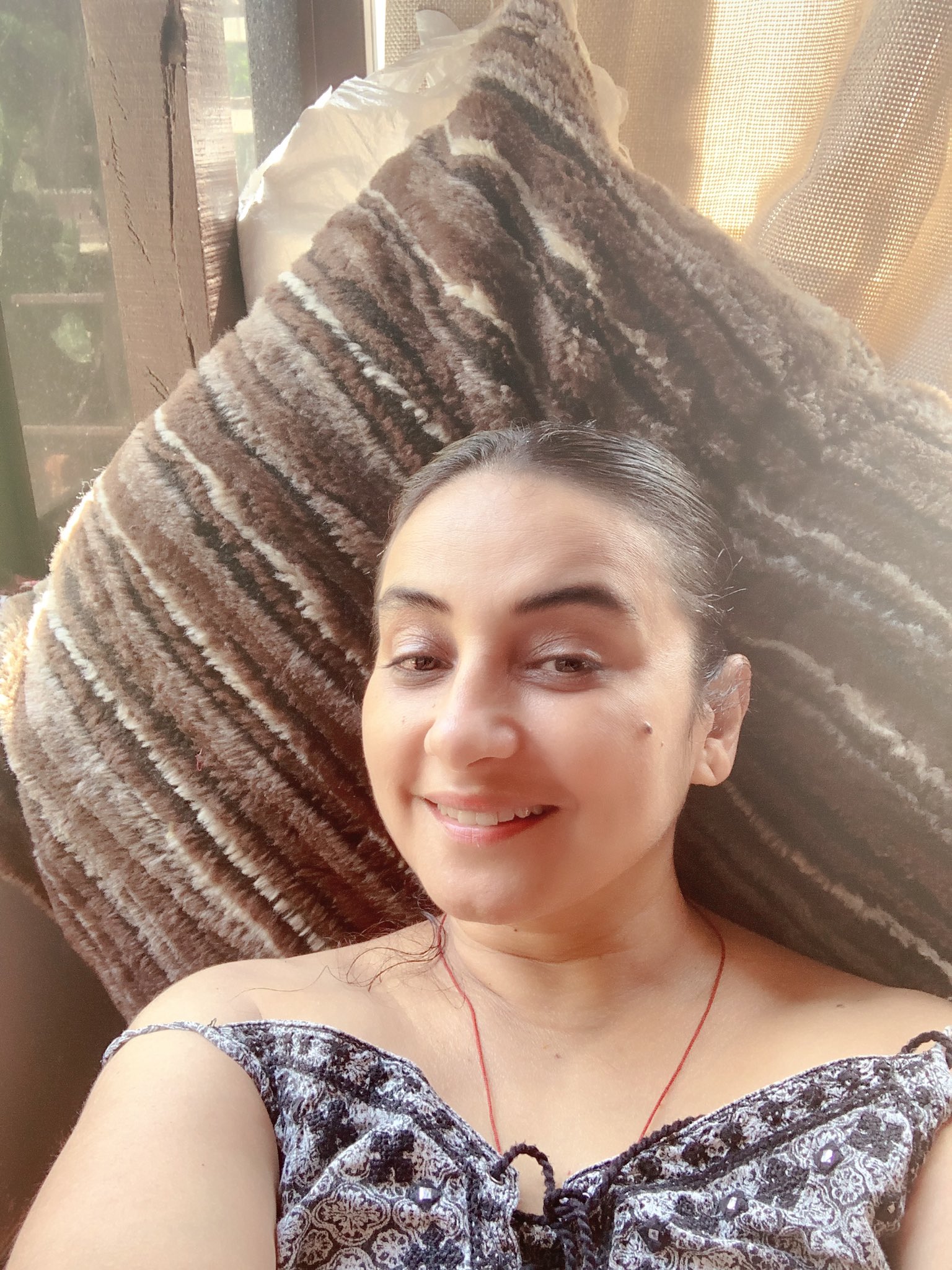 Divya Dutta on X: A satisfying writing session and a head massage...  Saturday eve! t.coLsed5Q19iG  X
