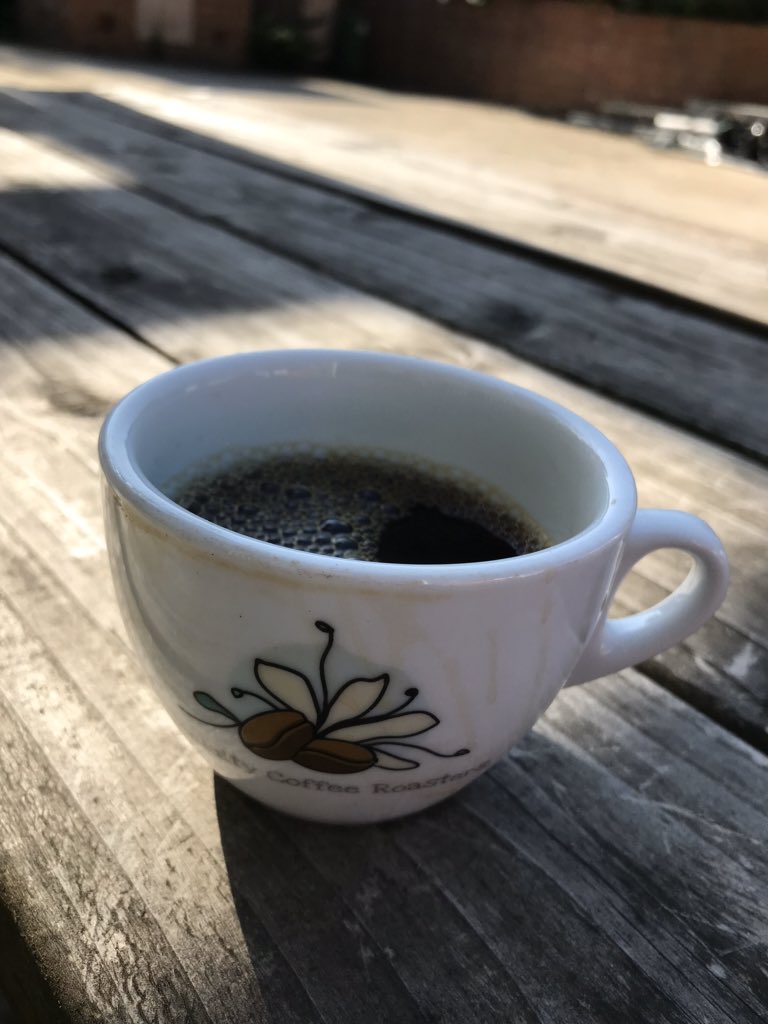 Drinking probably one of the best farms in Nicaragua at the moment - absolutely outstanding natural process crop - brewedV60 39g / 485 volume - #directtrade #coffeeroaster  #singleorigin #barista #flatwhite #filtercoffee #espresso #coffeebean #coffeeaddict #coffeeshots