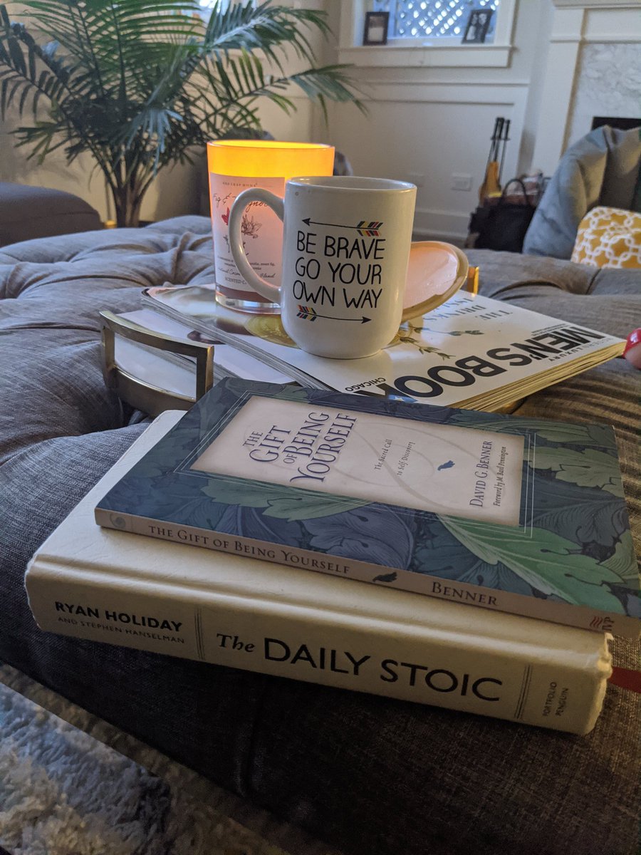 AshleyMGilday's tweet photo. Love going to bed early. Got my eight hours in and alone time with the chirping birdies ♥️ #BeBrave #goyourownway #meditation #journaling https://t.co/bjcJvngXcD