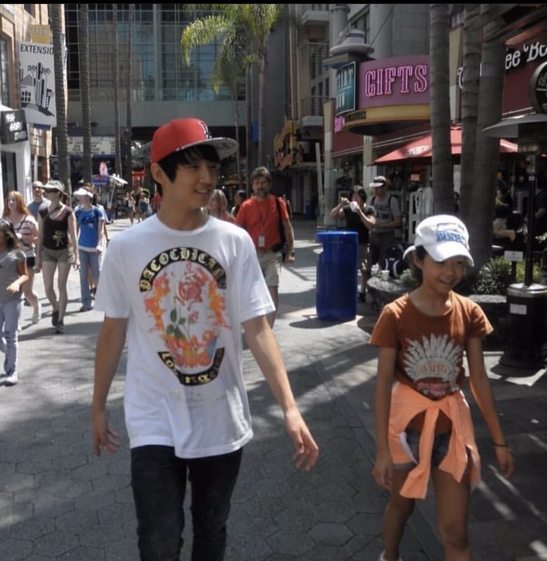 chaeringallery's tweet photo. ｡:°ஐ 
jungkook and chaerin when they were younger 🥺🥺

@kookpics 

#채린 #체리블렛 #Chaerin #CherryBullet #JUNGKOOK #정국 https://t.co/rfySXwTWAs