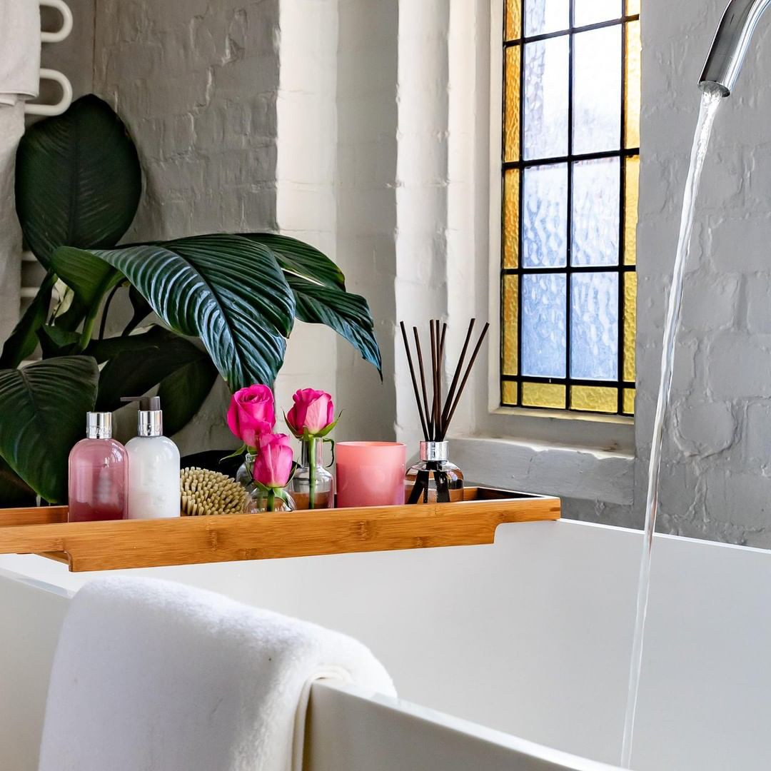 More spoils for you and your loved ones 😍. Get 30% OFF selected Bath &amp; Body brands online &amp; in-store NOW 🛀. bit.ly/2zsRp4b