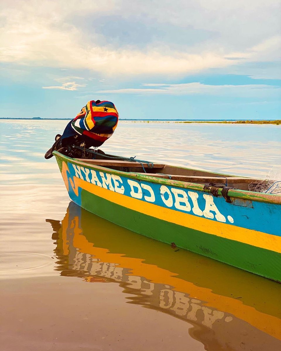 DiskavaTravel's tweet photo. An Akan translation of “God loves everybody” 🙏🏾 🇬🇭 

📸: @ishoot_ghana

#northernghana  #ghana #beyondthereturn #diskavatravel #accramall #visitghana #exploreghana #worldtravel #diskava #calm #lakesandrivers #beautifuldestinations #africa #vacationrentals #diskavaghana #tourghana https://t.co/XkoMmv4QEN