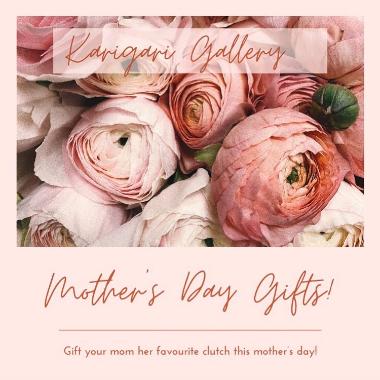 KarigariGallery's tweet photo. Gift your mother her favorite clutch this Mother’s Day!
#karigarigallery #karigariclutches #classyclutches #giftformom #morhersday #instamother #firstcryindia #sebamedbaby #mothersdaygiftideas #mothersdaygiveaway #motherdaughter #motherson #giftideas #instagram #instalike https://t.co/Xb8HxpS5NG