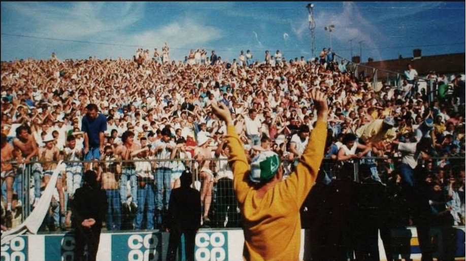 Awaydays23's tweet photo. ON THIS DAY 1987: Leeds United at Brighton &amp; Hove Albion #LUFC https://t.co/I4yqXCMp4C