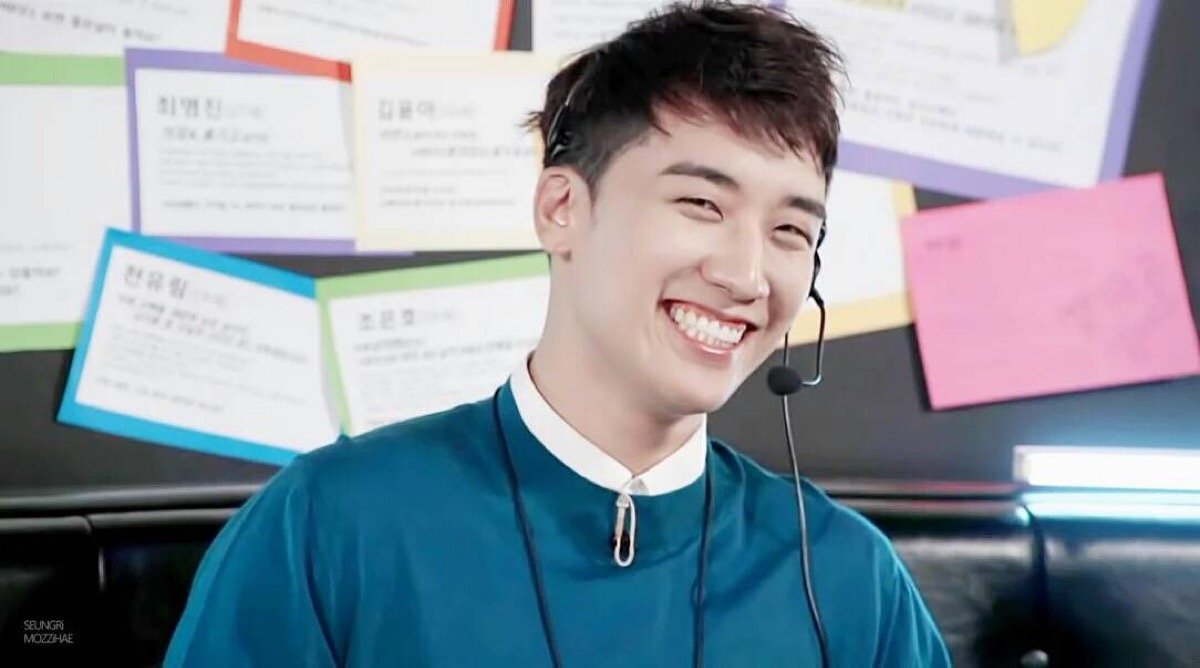 an90204097's tweet photo. I think it's worth it that I can hold on so far👍👍
#GoodLuckToSeungri 🌹 https://t.co/x8h2h3SCtp