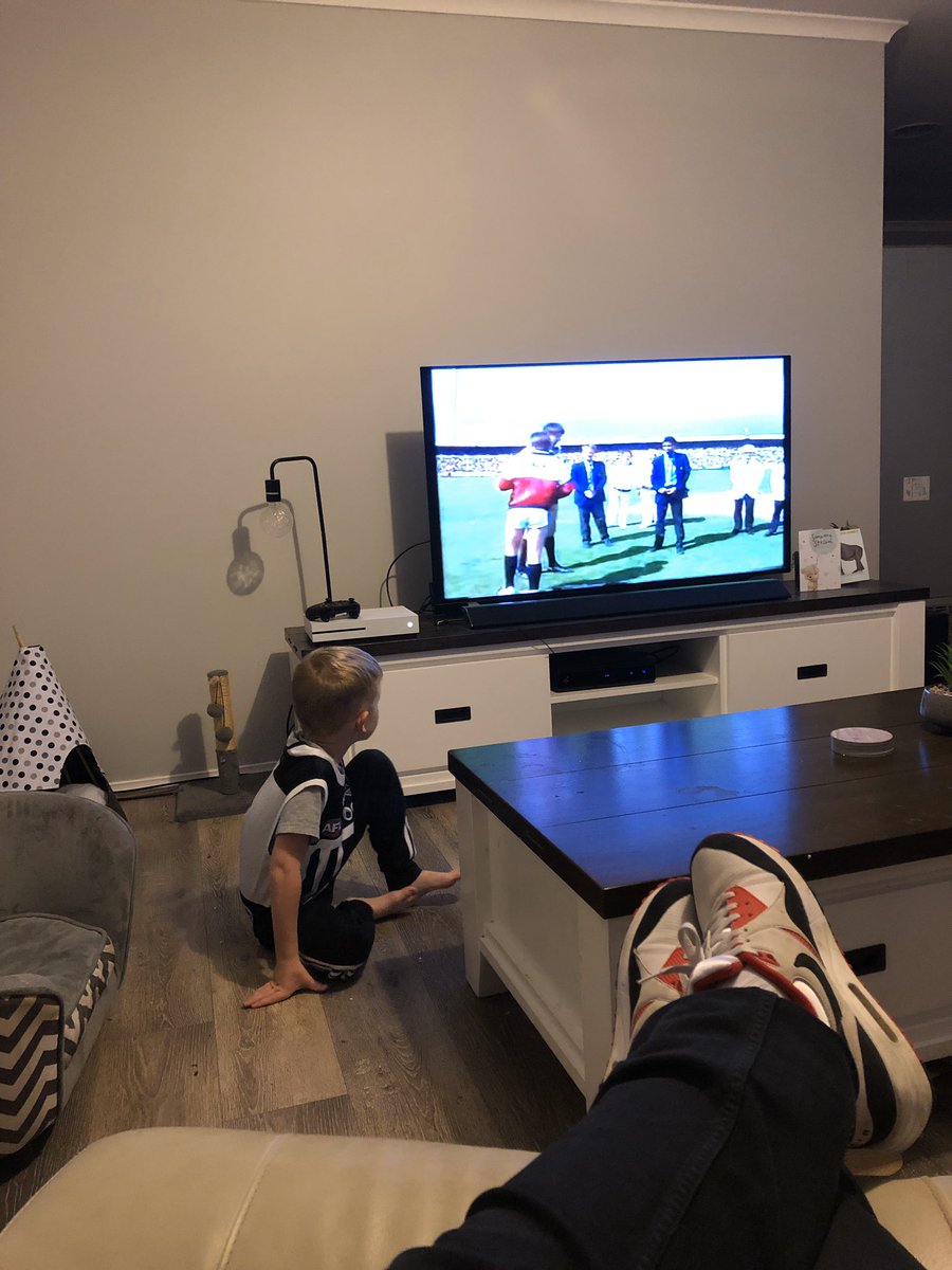 TheMacdaddy17's tweet photo. @PAFC home schooling continues on a Saturday night. #89GF #OneGoalInMind https://t.co/wrtCGoE1b3