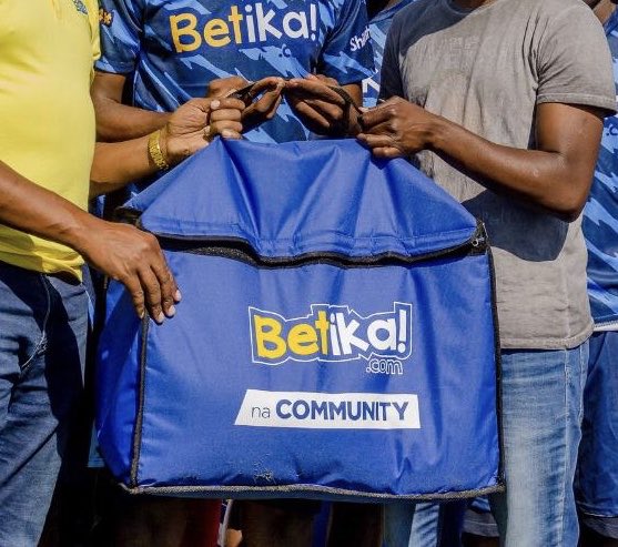 KWALANDA's tweet photo. Our first WINNER of this bag full of kits to be announced on MONDAY at 1.30pm on #K24SportsHub Keep sharing your photos and reasons!!! #sportshublive #loyalservant #musheneyasports #kwalanda #kwalandatingz #kwalandaine #kwalandine @betikaKe https://t.co/yrxv7jKPta