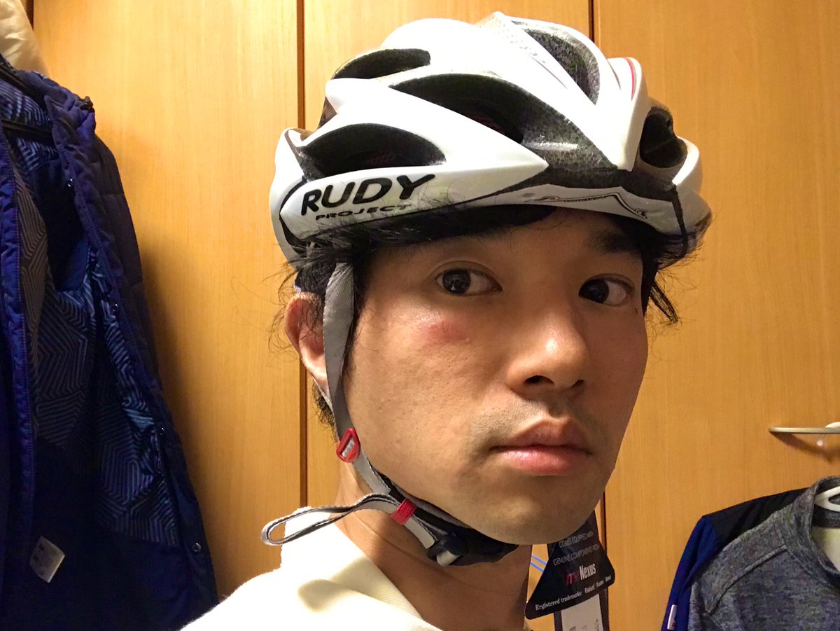 Taiyo Cycling Tv 東堂さんと同じヘルメットを手に入れました Rudy Project Windmax 独特のデザインで 尽八らしく派手なヘルメット キノコ になりにくい形状で被り心地も良い 気に入ったよ 東堂を描く時はヘルメット描写がパワーアップ Ridley