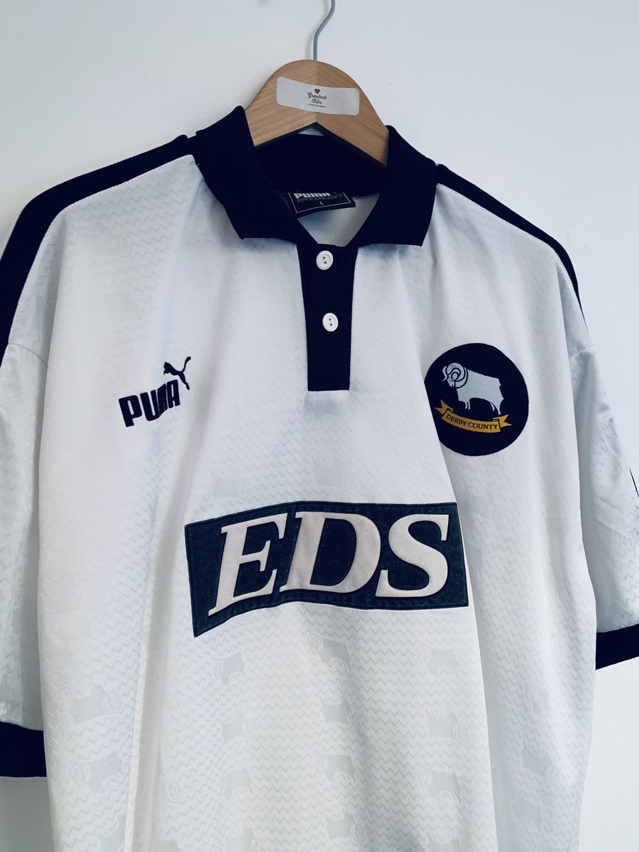 DerbyTurkiye's tweet photo. 1998/1999 sezonu Derby County forması https://t.co/x90n42kFz7