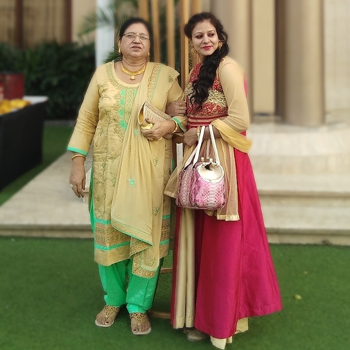 mkrana4580's tweet photo. @IndiaInstax @InstaxIndia Dear MOM!
Being around you is always a Heavenly Feeling.
#ItsTimeToGive
@instaxindia
@DSRana1275
@gsrana4580
@tamrakar_savita https://t.co/rUZTwRJ63I