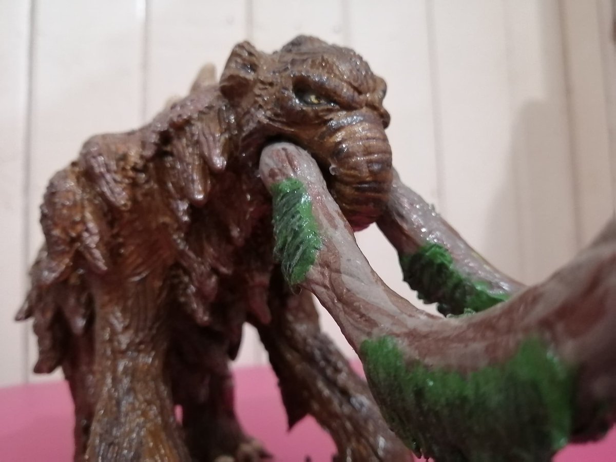 gfan83's tweet photo. Behemoth Version 2. A darker color scheme and with more bulk. This was for a costumer that wanted a sculpture for his own. @CougarMacDowal1 @ruubesz @RidicBird #Godzilla #Behemoth #Scylla #Methuselah #MuscleMothra #GodzillaKingoftheMonsters #GodzillaKOTM #GodzillavsKong https://t.co/55OuEVYJTT