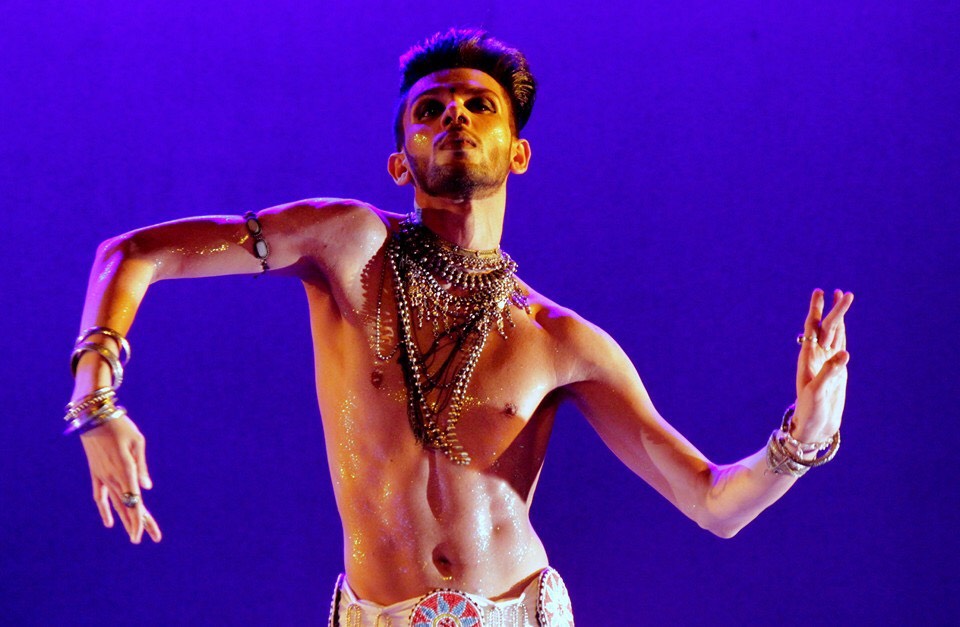 ShikhaDuggal07's tweet photo. My interview with India's first male belly dancer whose breaking barriers! 
@eshan_hilal 
@Norafatehi 
@BellydanceOne https://t.co/x81TATcwhI