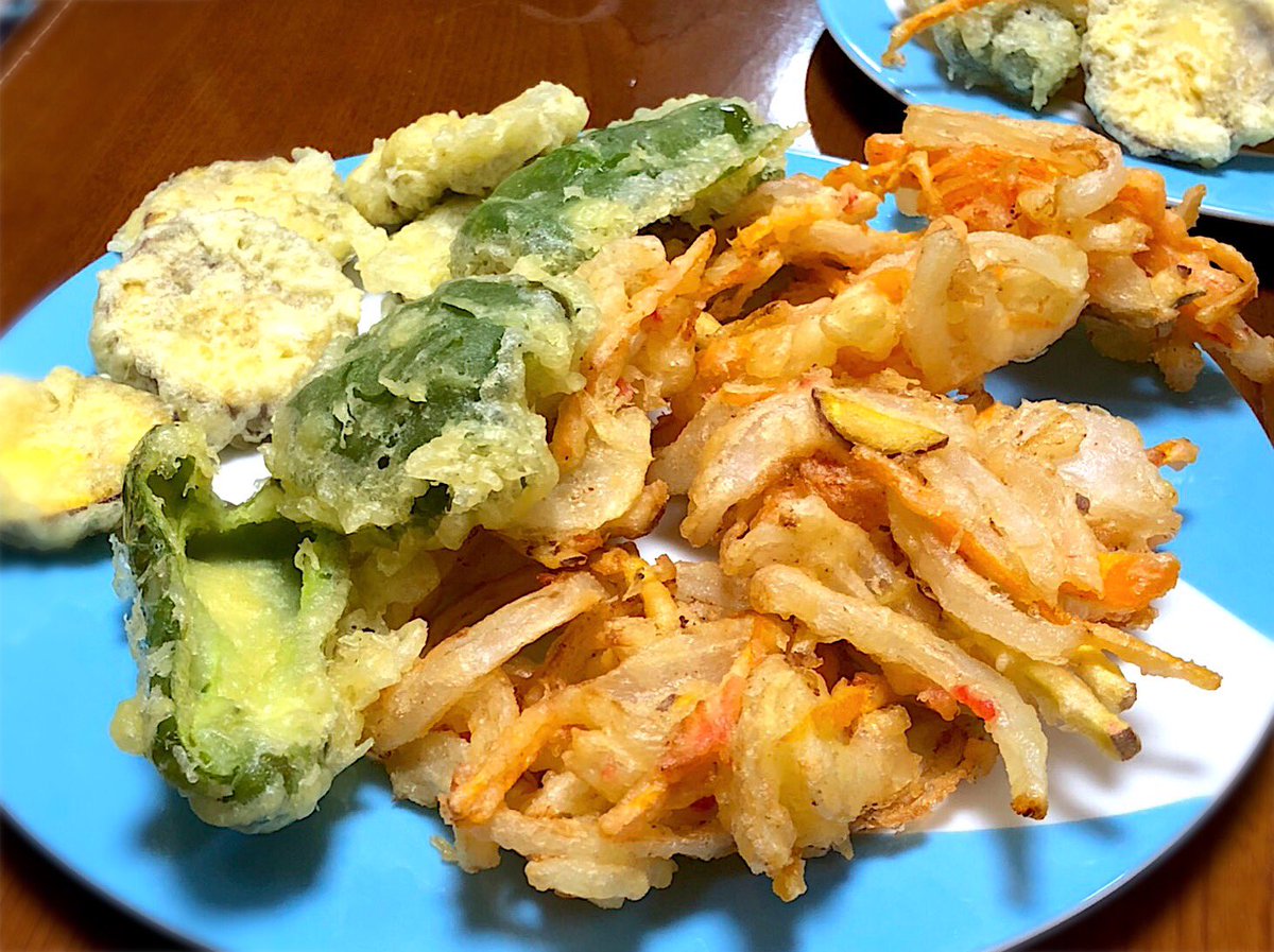 CharaDasu's tweet photo. 孤軍奮闘
#お家でご飯
#作りすぎ https://t.co/MkpQ1kgN6y