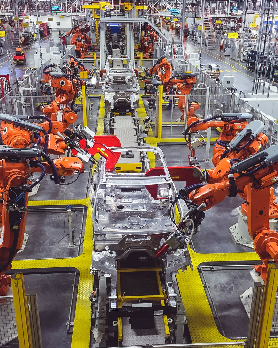 RBXprogramming's tweet photo. Bienvenidx a nuestro pequeño-gran y maravilloso mundo tecnológico🧡.
Con el paso de los años en #RBXprogramming hemos ido creciendo y ampliando nuestros servicios. Somos especialistas en la #automatización de procesos industriales en cuaquier parte del mundo🌍. https://t.co/GeTmWSATx6