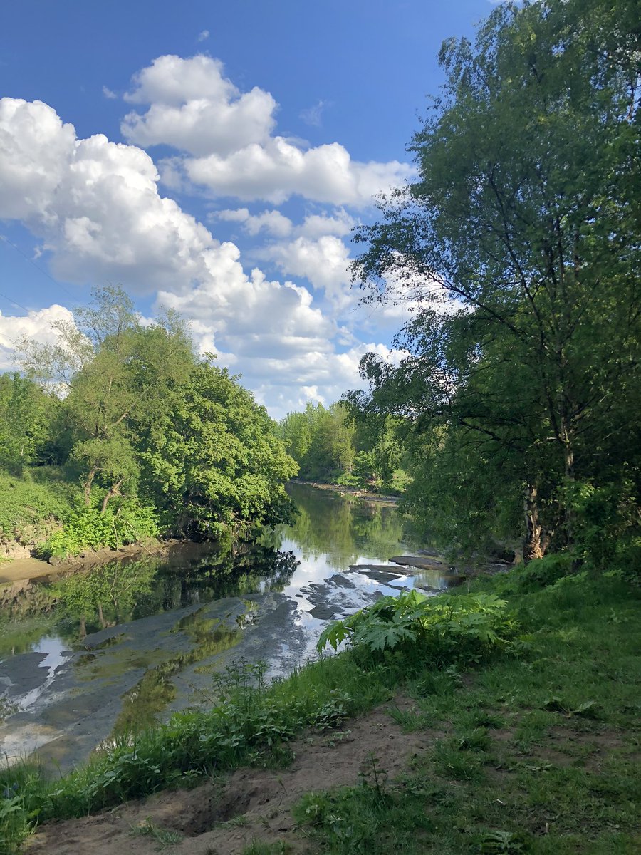 Emma_Lepley_'s tweet photo. Isolation Socialisation Visitation #5 Salford meandering. Longest distance yet as I gain confidence / fitness. So very glad I bought the bike #freedom #newcyclist #wavingatpeopleIlike #isolationhobby #salford #cycling https://t.co/ZOwGPvqb46