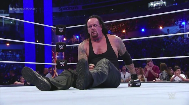 Hekka even does the Undertaker's sit-up spot.