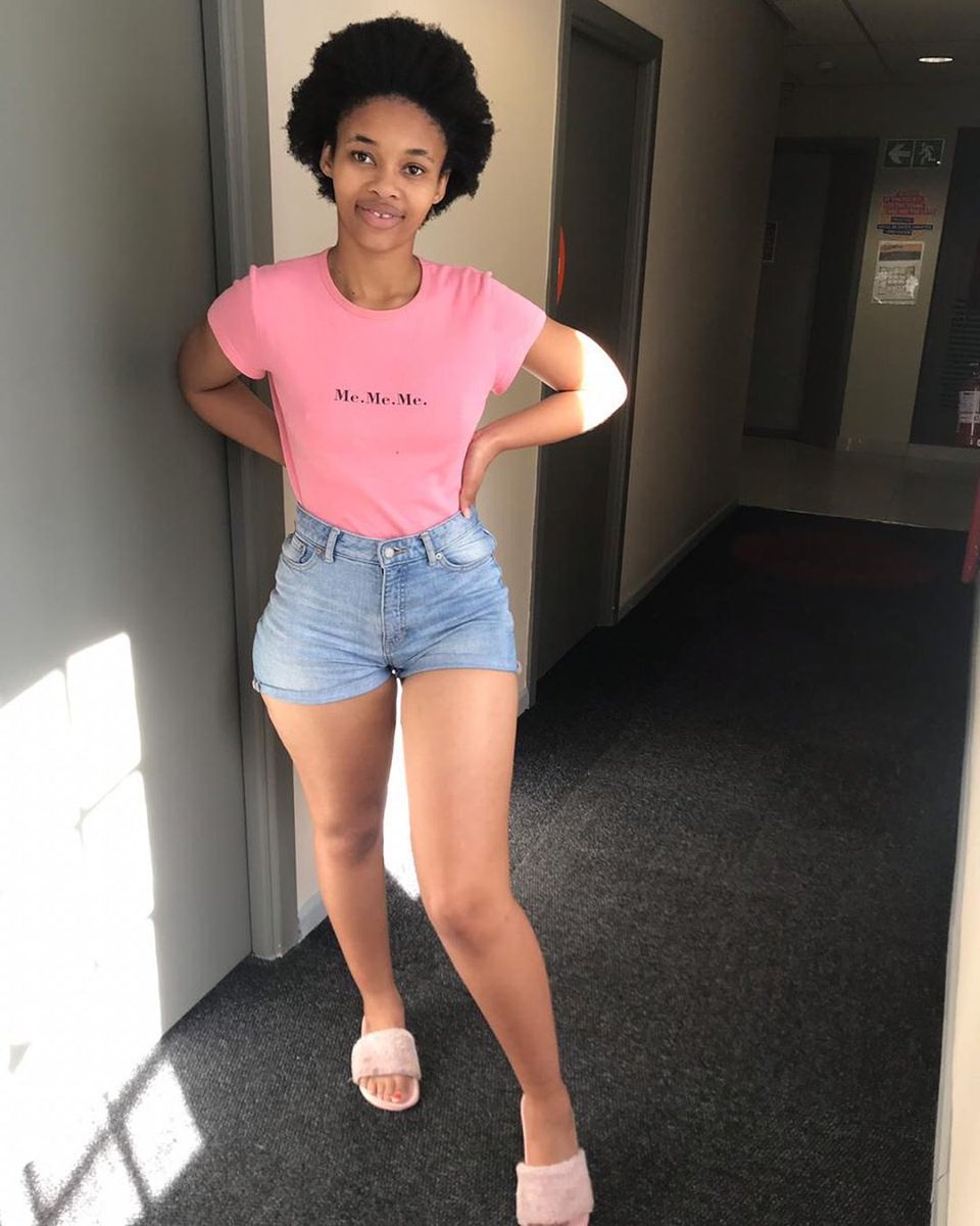 MalumSid's tweet photo. Gents let's Settle This...😅🤣

Thick.                                    Slender Like❤️.                             Retweet 🔄 https://t.co/NTHddGGxJI