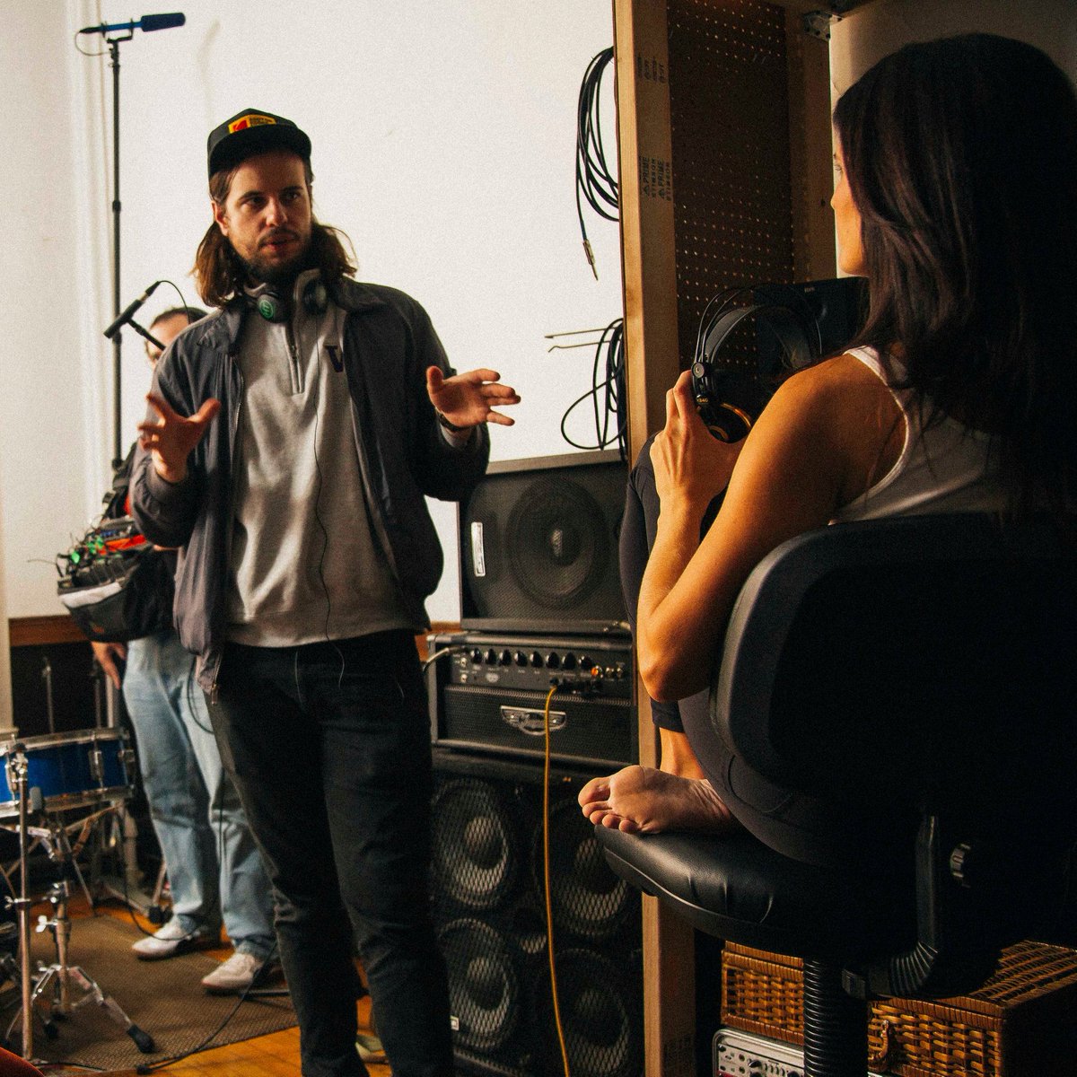 badanimal_film's tweet photo. Directing

@remsy_atassi @angiebullaro
📸: @bw0rd_⁠

 #bts #BadAnimalFilm #badanimal #chitown #indiefilm #filmmaking #film #filmmaker #setlife #independentfilm #cinema #filmproduction #filming #filmmakers #onset #behindthescenes #production #directing #director #actor #actress https://t.co/L1nYtQRl6t