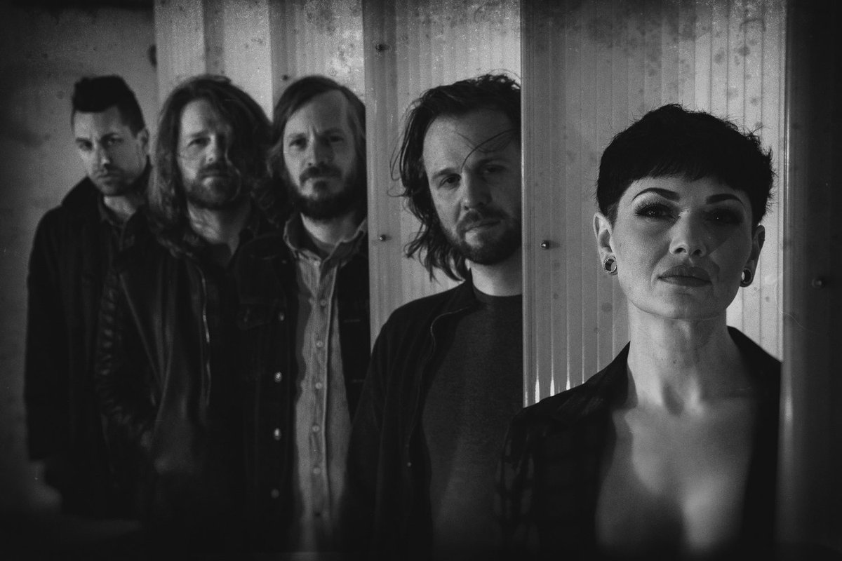 WonderfuzzBand's tweet photo. Is it really a weekend if you don't have a dance party? We got lost in Mark Lowery's eyes when we were choosing songs in this video, so we played 'em all.
#Wonderfuzz #WonderfuzzBand #KCmusic #musicians #kansascity #nowplaying #localband #indiebands
https://t.co/E8oeLFZH4Z https://t.co/y3o1XQNrK2