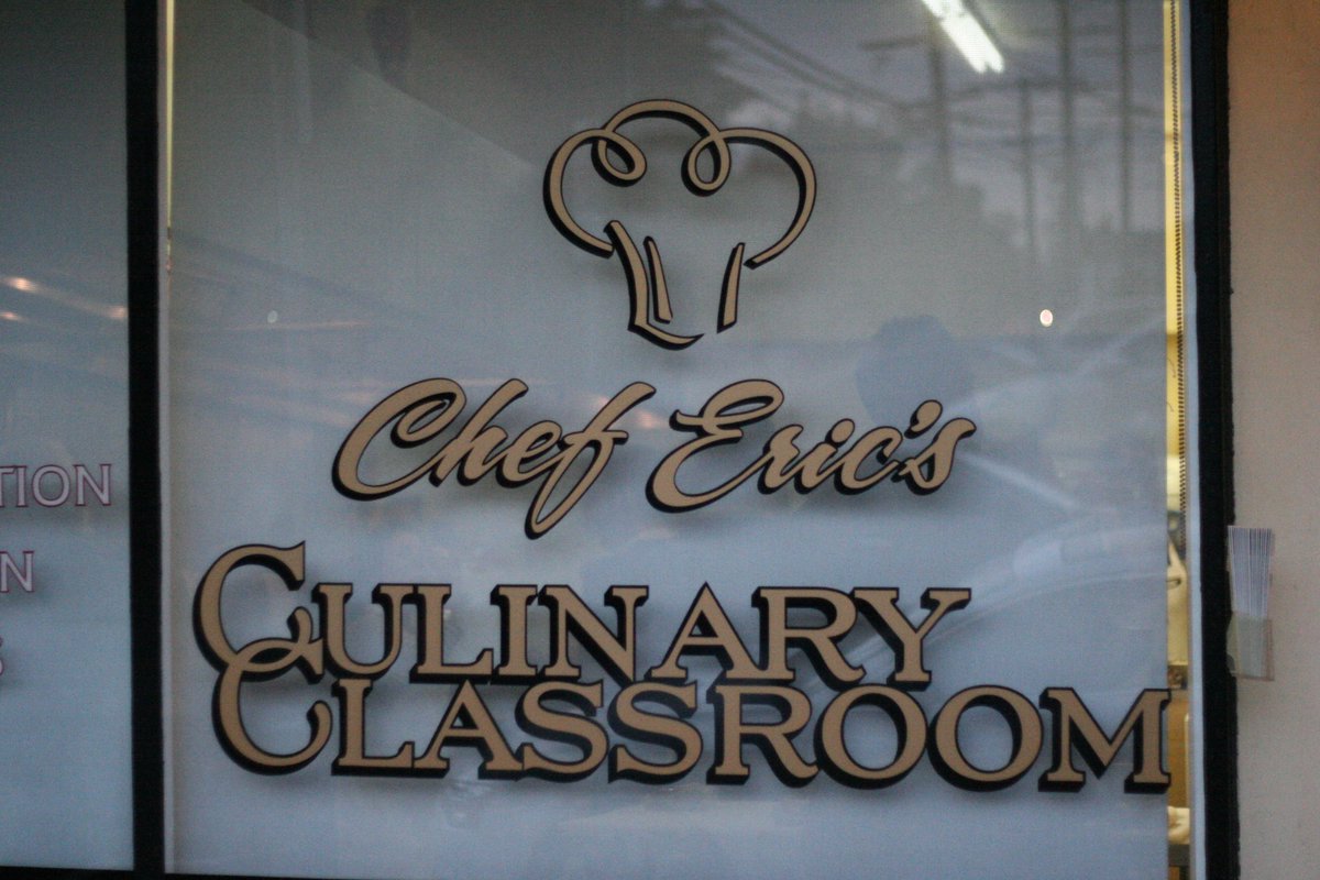 ChefEricCrowley's tweet photo. Happy Saturday! We miss you and can't wait to see you soon! 
Take care and stay safe until then! 
Chef Eric and the Culinary Classroom Team

@chefericcrowley #cheferic #cooking #lacookingschool #chef #cook  #yum #lastrong #food #foodie #chefericsculinaryclassroom #yummy #bake https://t.co/xTcHDggqUt